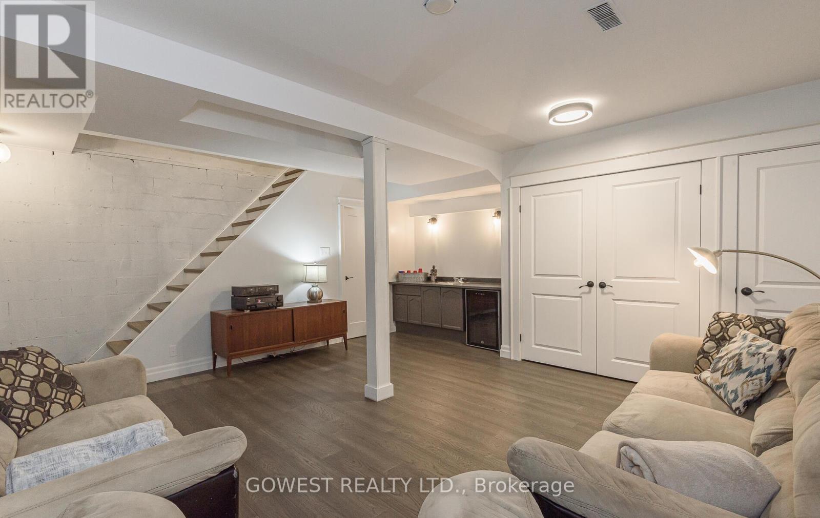 36 Normandy Boulevard, Halton Hills, Ontario  L7G 1W1 - Photo 30 - W12578036