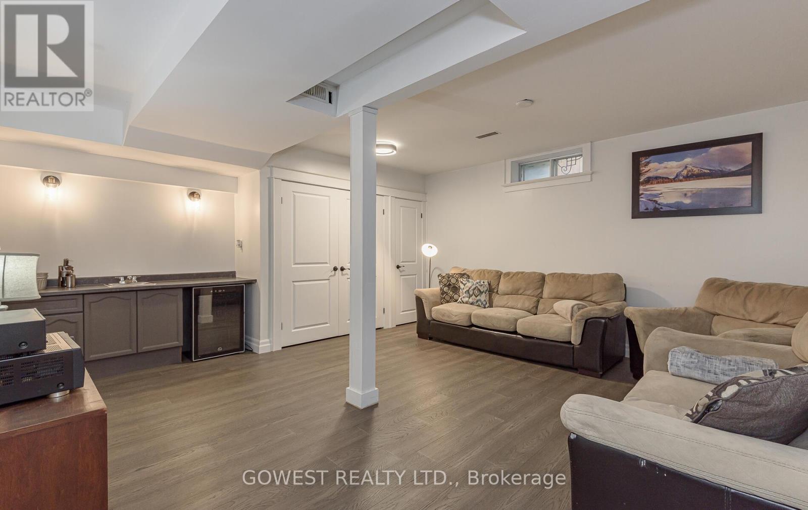 36 Normandy Boulevard, Halton Hills, Ontario  L7G 1W1 - Photo 32 - W12578036