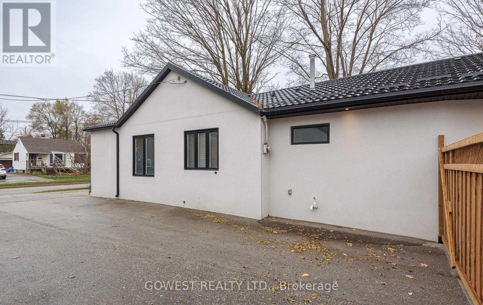 36 Normandy Boulevard, Halton Hills, Ontario  L7G 1W1 - Photo 34 - W12578036