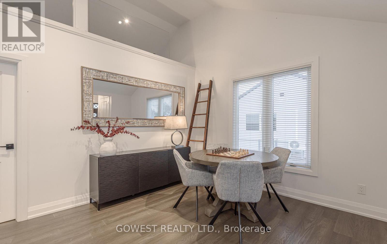 36 Normandy Boulevard, Halton Hills, Ontario  L7G 1W1 - Photo 5 - W12578036