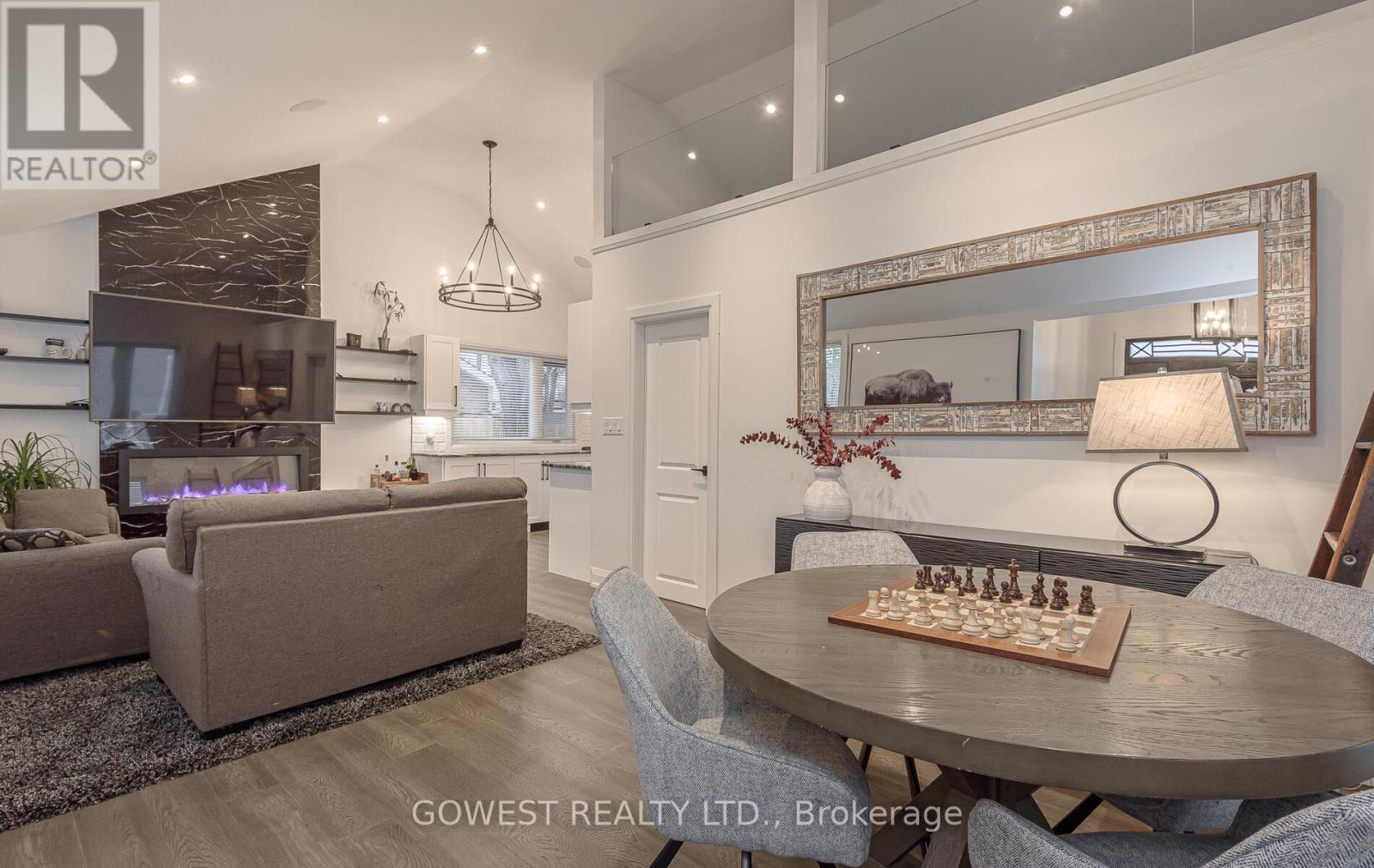 36 Normandy Boulevard, Halton Hills, Ontario  L7G 1W1 - Photo 7 - W12578036