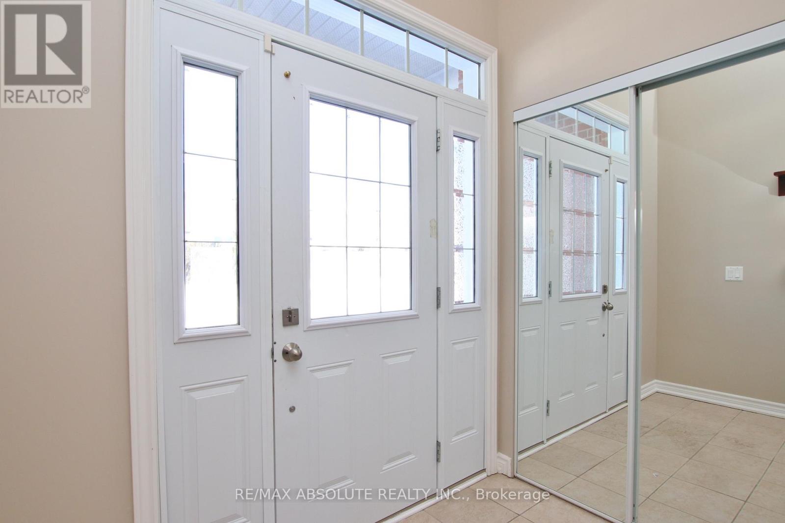 346 Glenbrae Avenue, Ottawa, Ontario  K2W 0C2 - Photo 4 - X12578120