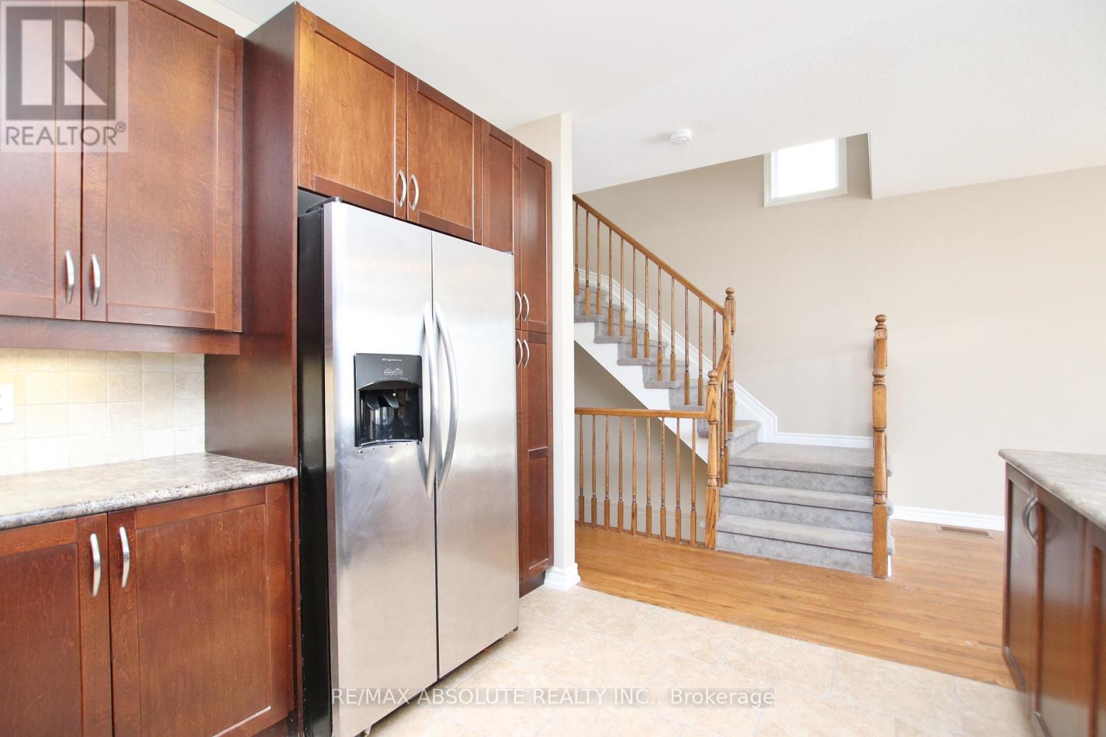 346 Glenbrae Avenue, Ottawa, Ontario  K2W 0C2 - Photo 8 - X12578120