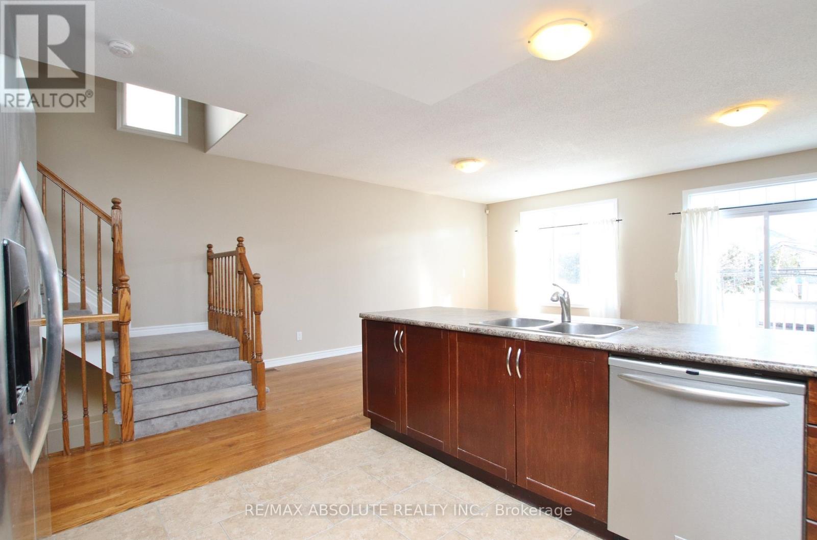 346 Glenbrae Avenue, Ottawa, Ontario  K2W 0C2 - Photo 9 - X12578120