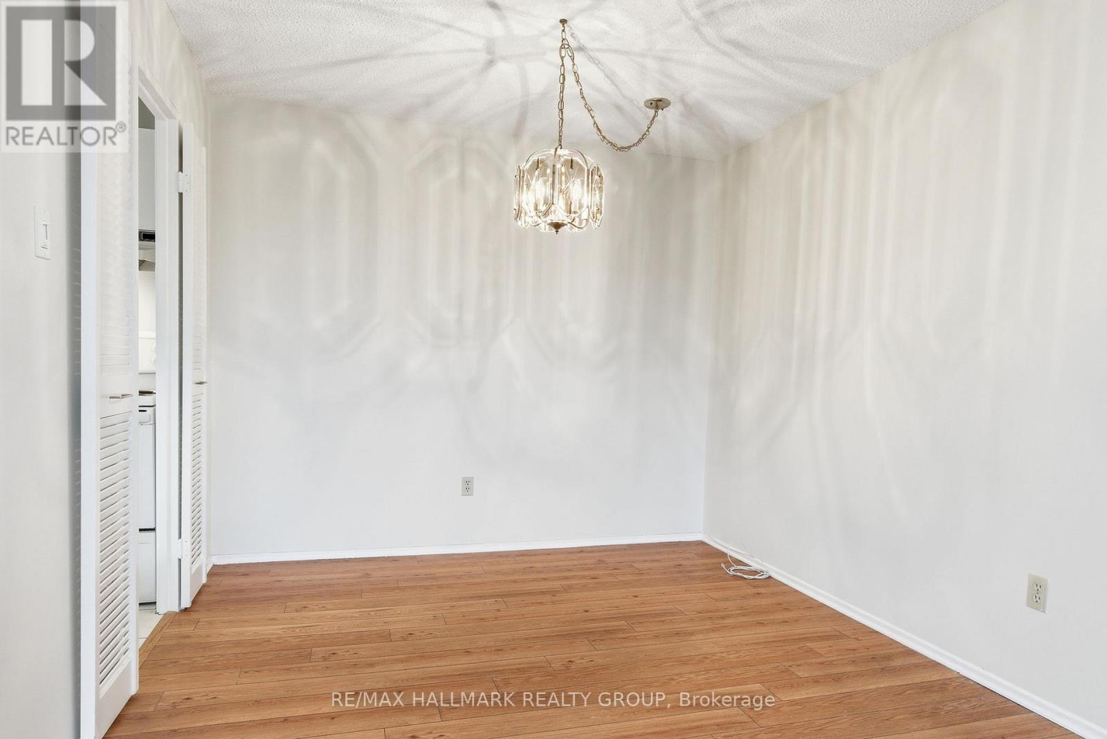 406 - 1025 Richmond Road, Ottawa, Ontario  K2B 8G8 - Photo 10 - X12578126