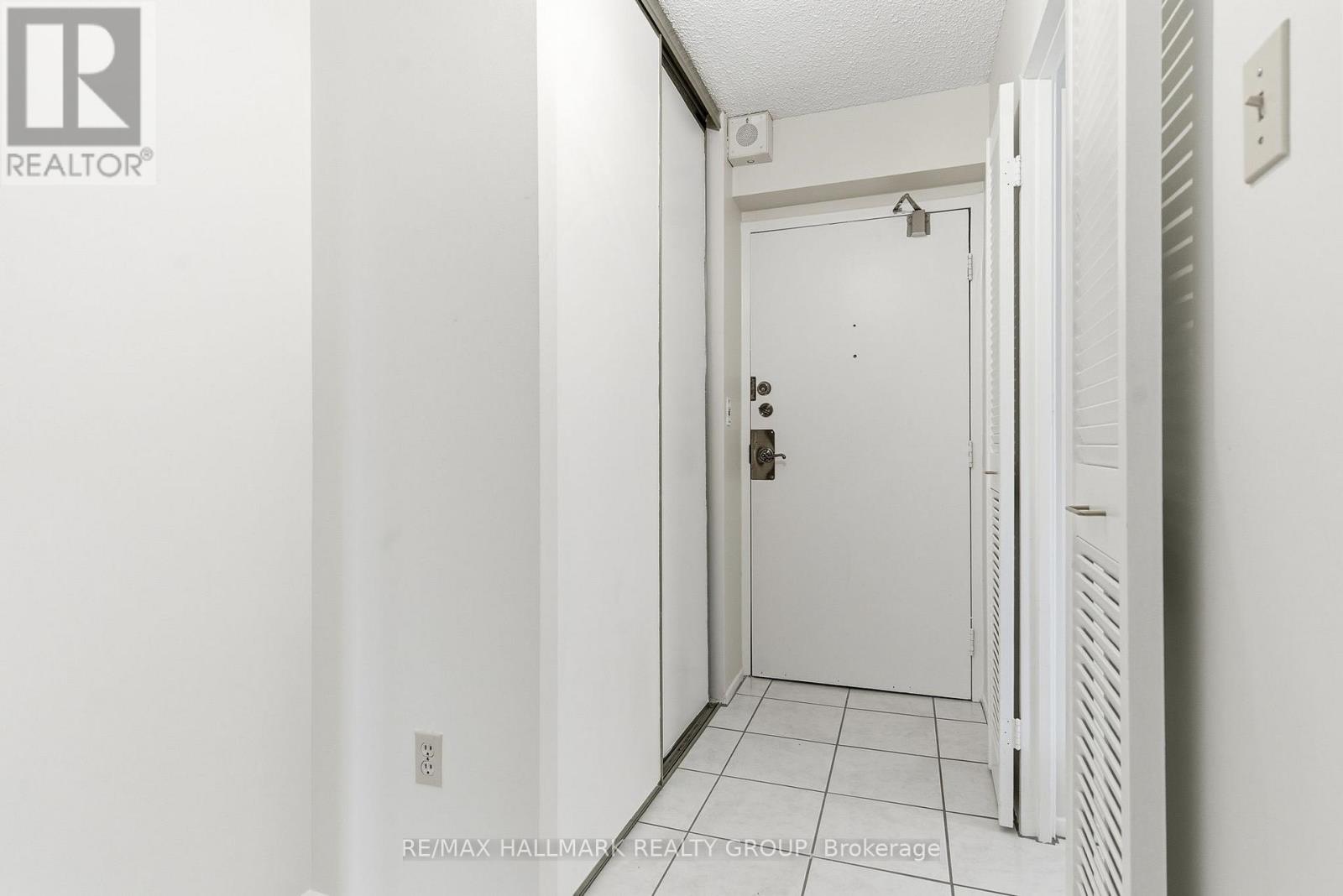 406 - 1025 Richmond Road, Ottawa, Ontario  K2B 8G8 - Photo 5 - X12578126