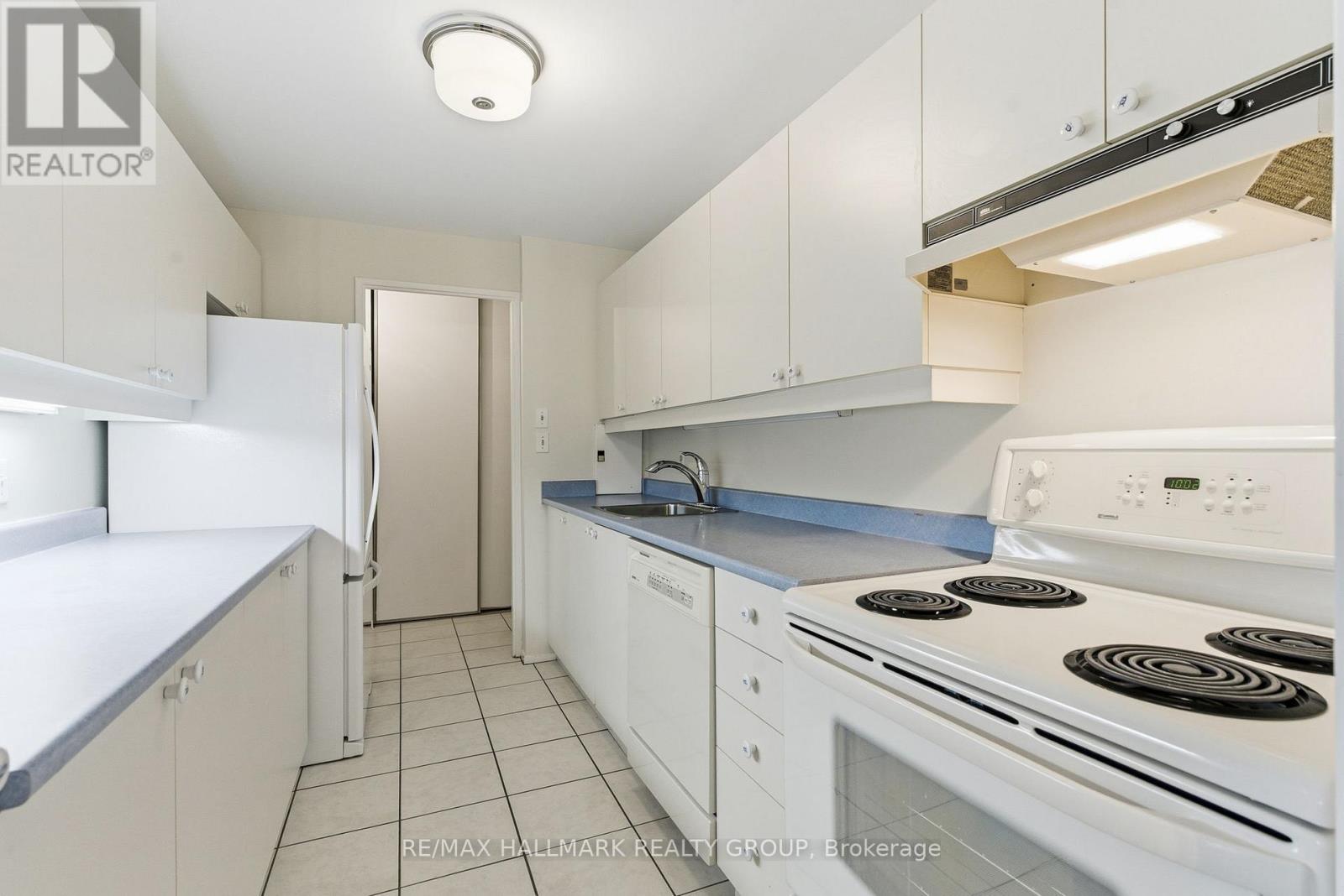 406 - 1025 Richmond Road, Ottawa, Ontario  K2B 8G8 - Photo 6 - X12578126