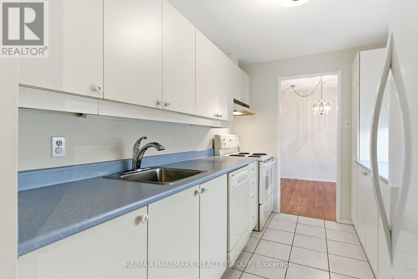 406 - 1025 Richmond Road, Ottawa, Ontario  K2B 8G8 - Photo 7 - X12578126