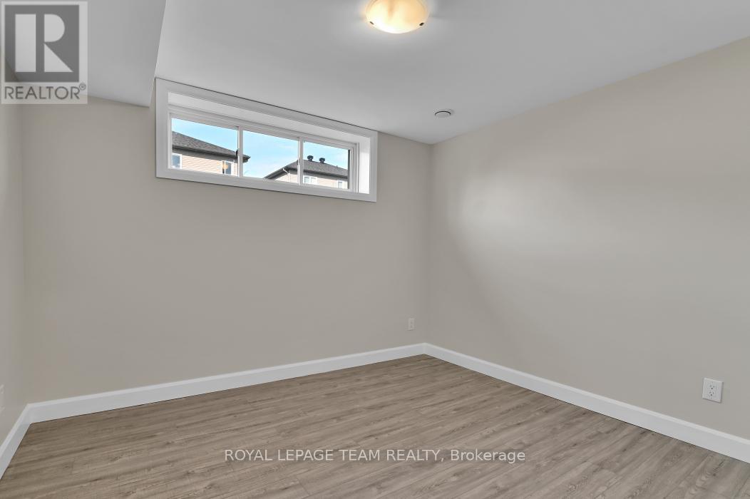 69 Duncanville Street, Russell, Ontario  K4R 0E9 - Photo 35 - X12578130