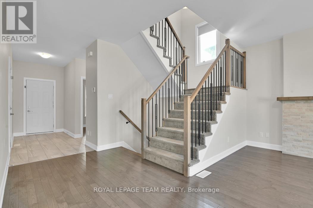 69 Duncanville Street, Russell, Ontario  K4R 0E9 - Photo 9 - X12578130