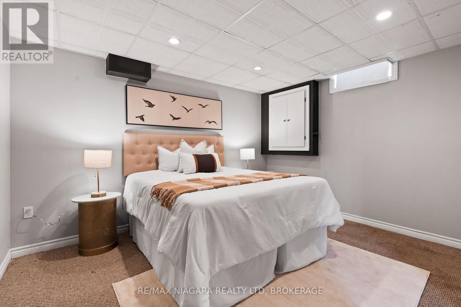 22 Michelle Drive, St. Catharines (Grapeview), Ontario  L2S 3G7 - Photo 25 - X12578058