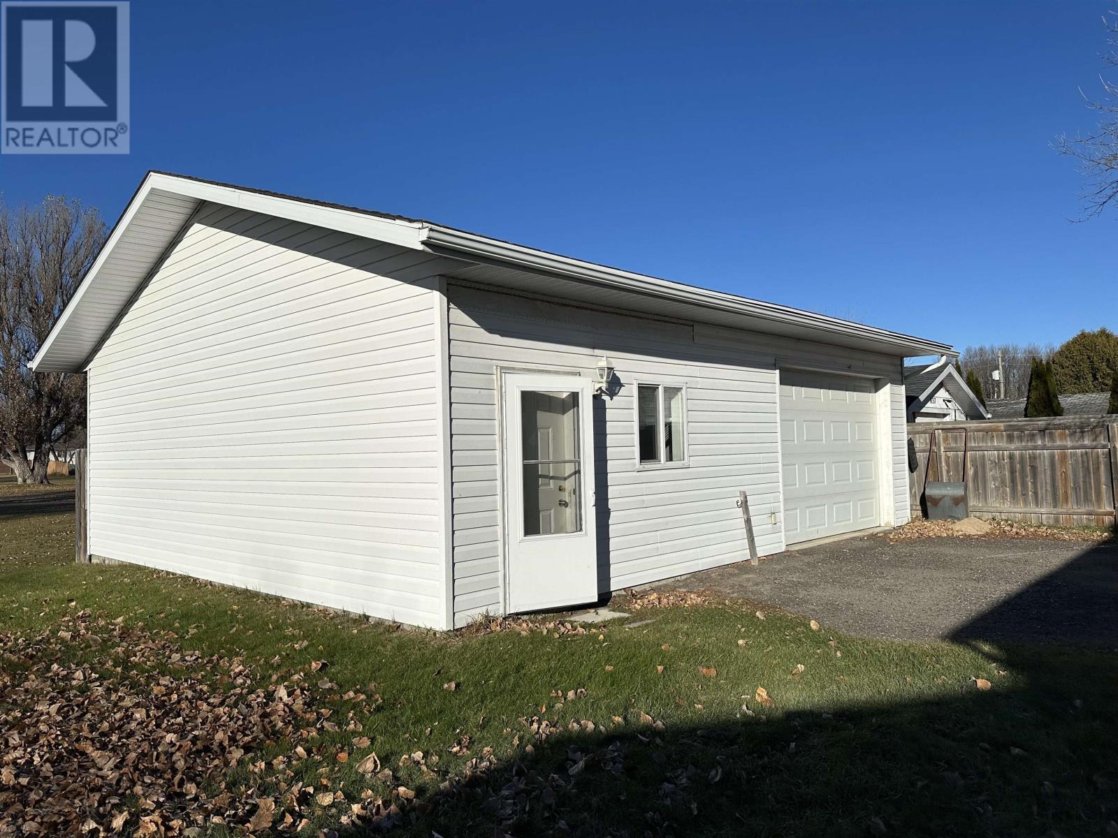 831 Minnie Ave, Fort Frances, Ontario  P9A 2P9 - Photo 3 - TB253558