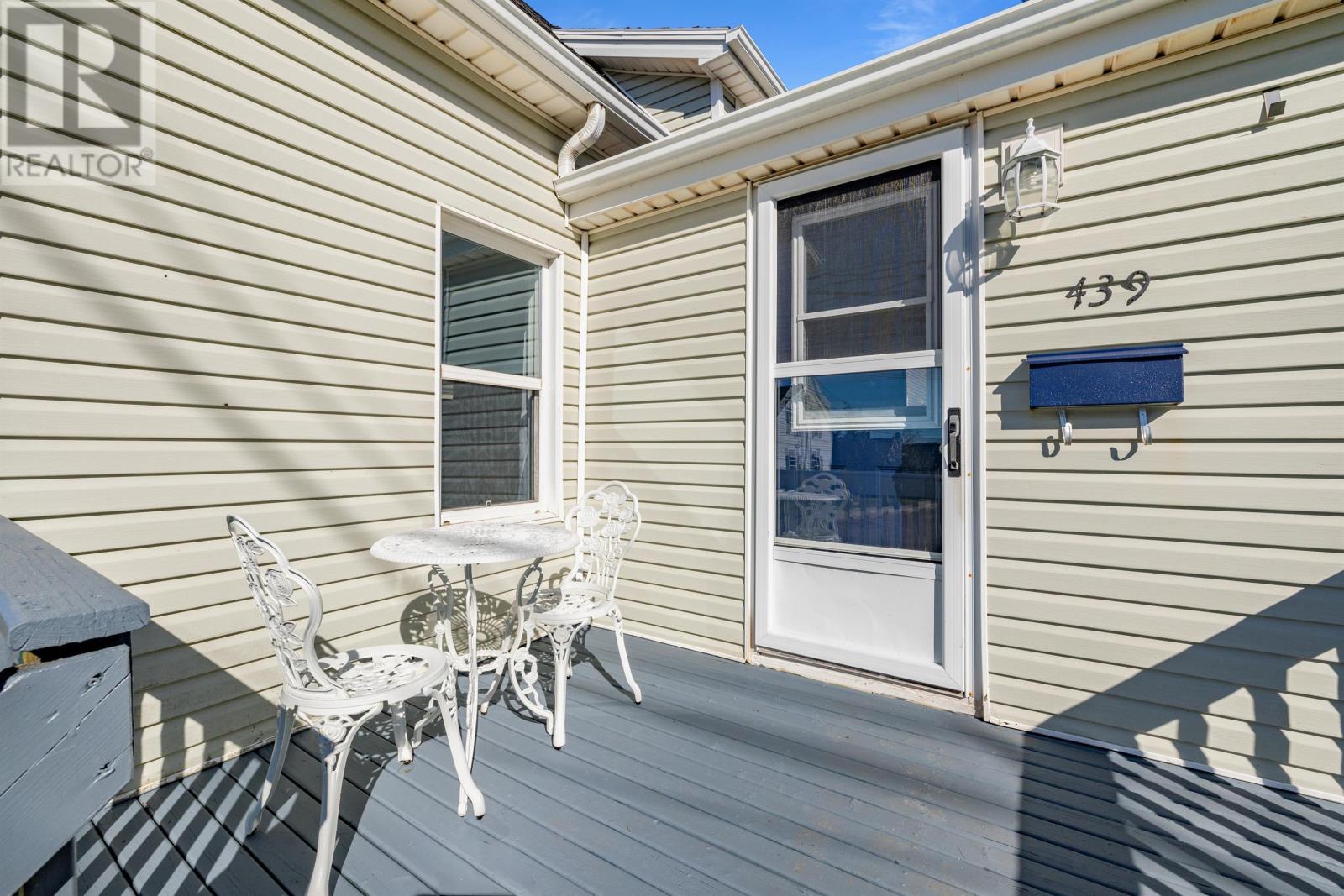 439a Notre Dame Street, Summerside, Prince Edward Island  C1N 1S8 - Photo 2 - 202528559