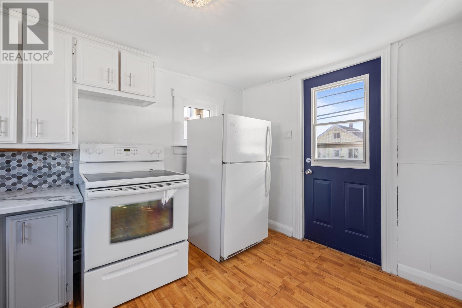 439a Notre Dame Street, Summerside, Prince Edward Island  C1N 1S8 - Photo 3 - 202528559