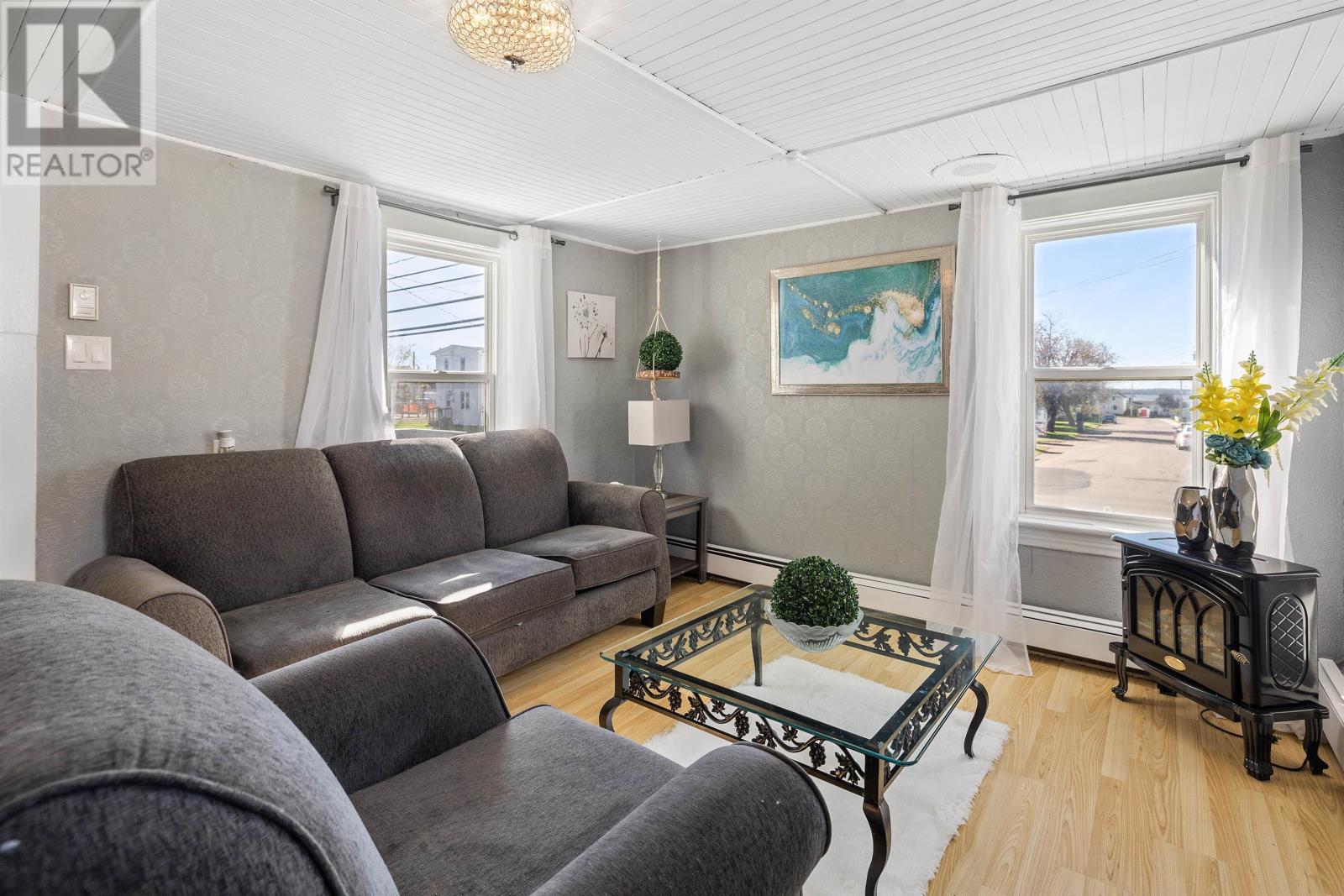 439a Notre Dame Street, Summerside, Prince Edward Island  C1N 1S8 - Photo 7 - 202528559