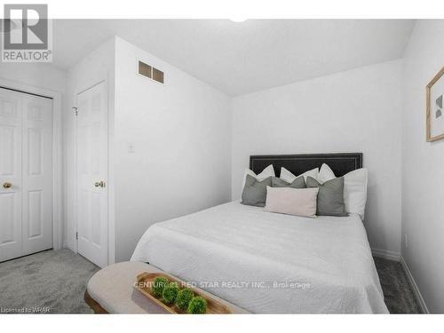 12 - 10 Foxglove Crescent, Kitchener, Ontario  N2E 0E1 - Photo 24 - X12577882