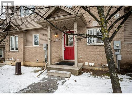 12 - 10 Foxglove Crescent, Kitchener, Ontario  N2E 0E1 - Photo 3 - X12577882