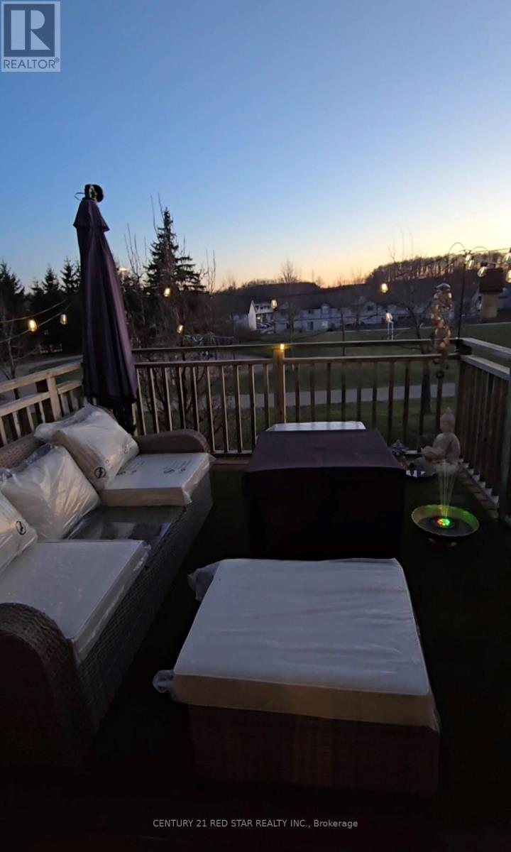 12 - 10 Foxglove Crescent, Kitchener, Ontario  N2E 0E1 - Photo 34 - X12577882