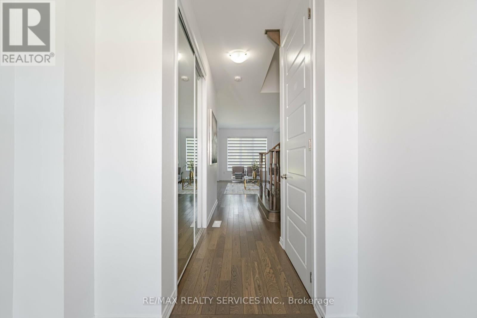 251 Bedrock Drive, Hamilton, Ontario  L8J 0M2 - Photo 13 - X12577992