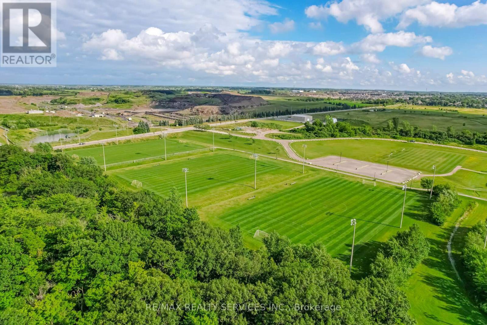 251 Bedrock Drive, Hamilton, Ontario  L8J 0M2 - Photo 48 - X12577992