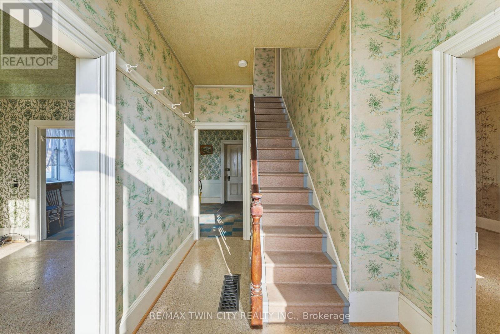 1804 Gore Road, Hamilton, Ontario  N0B 2J0 - Photo 4 - X12578000