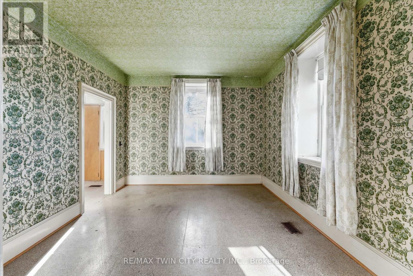 1804 Gore Road, Hamilton, Ontario  N0B 2J0 - Photo 5 - X12578000