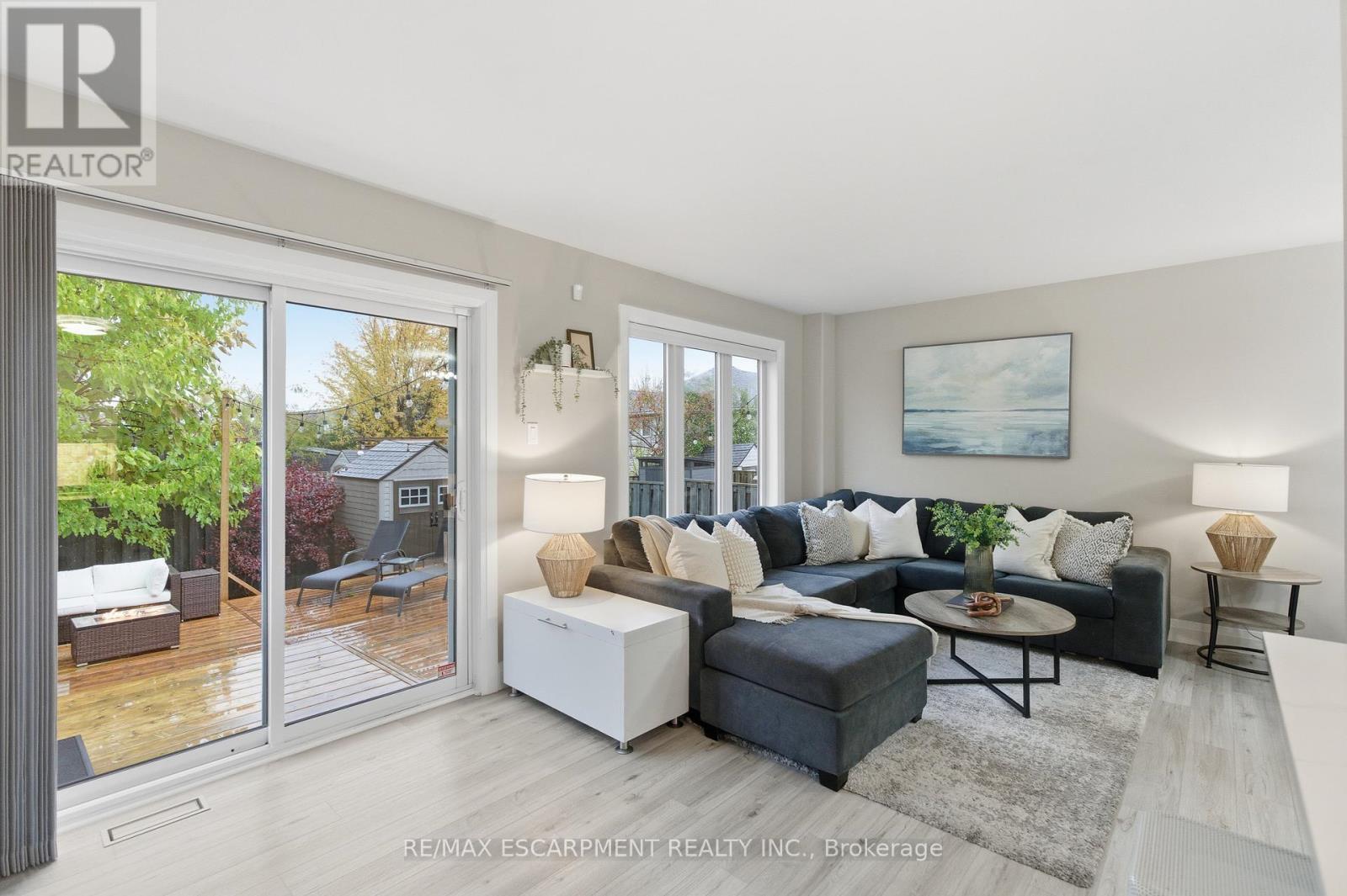 4399 Christopher Court, Lincoln, Ontario  L0R 1B5 - Photo 11 - X12578006