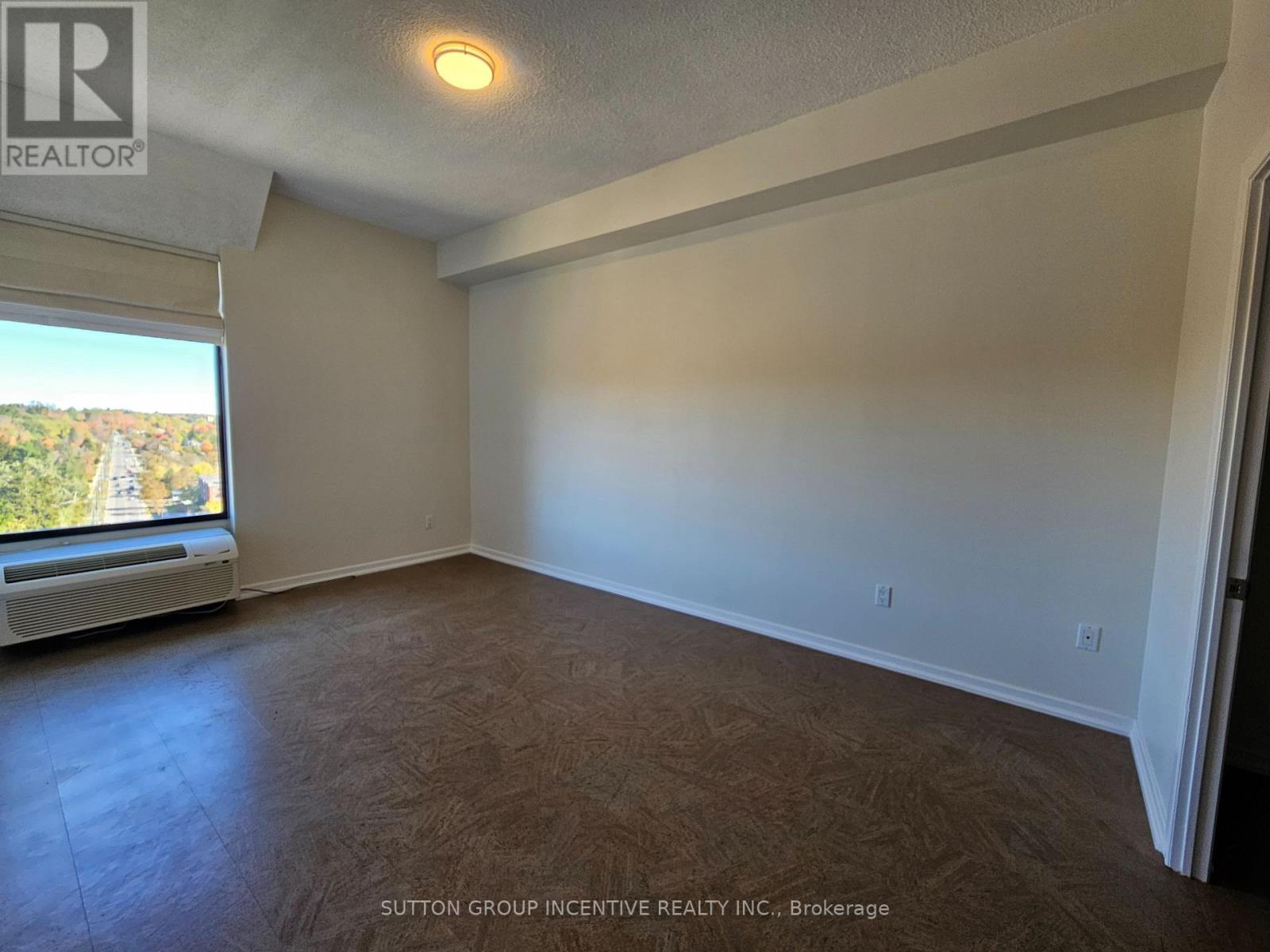 Ph-1503 - 181 Collier Street, Barrie, Ontario  L4M 5L6 - Photo 14 - S12468503