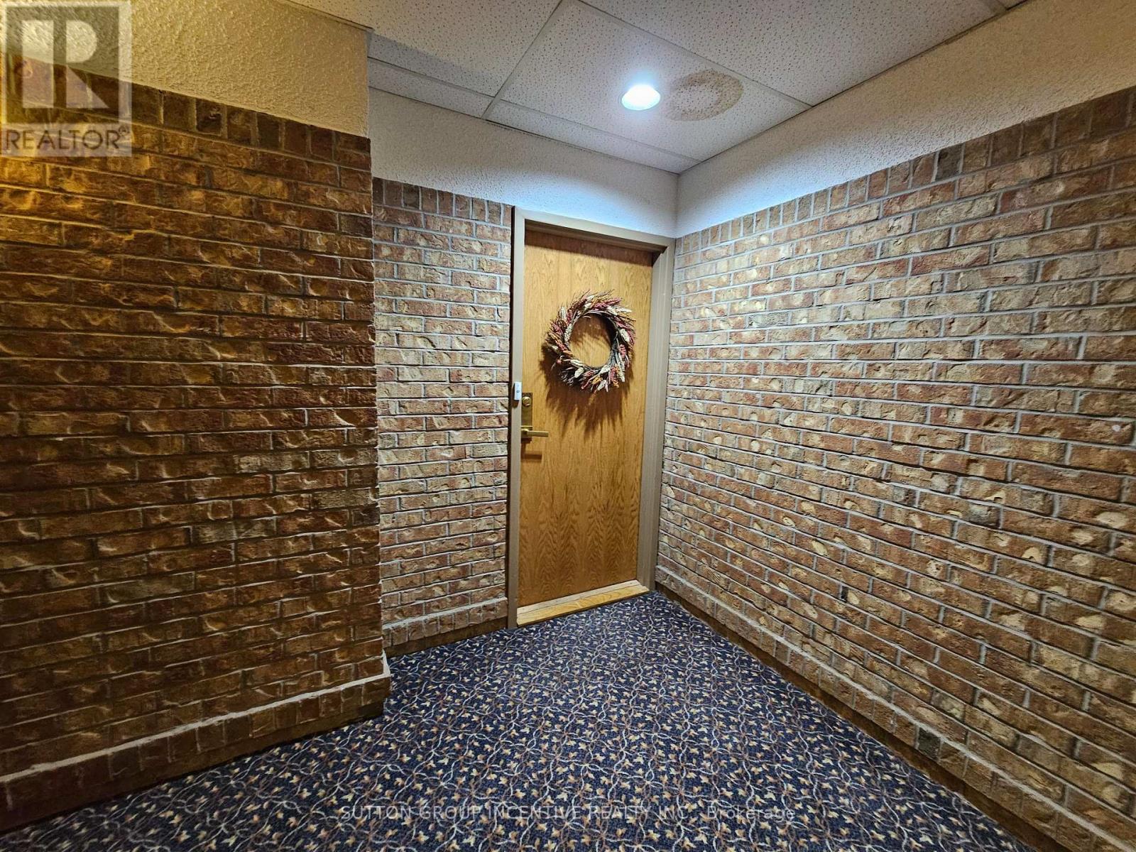 Ph-1503 - 181 Collier Street, Barrie, Ontario  L4M 5L6 - Photo 3 - S12468503