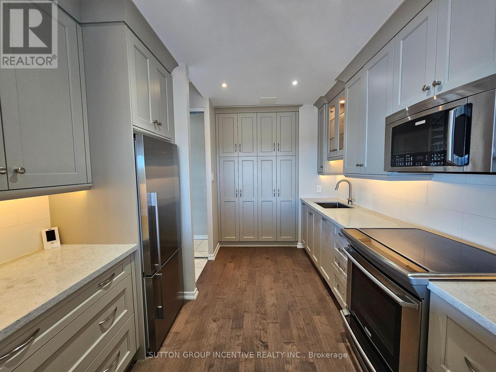 Ph-1503 - 181 Collier Street, Barrie, Ontario  L4M 5L6 - Photo 9 - S12468503