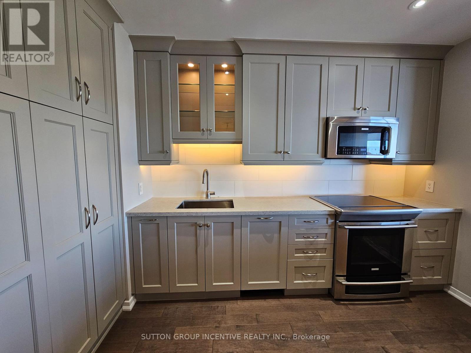 Ph-1503 - 181 Collier Street, Barrie, Ontario  L4M 5L6 - Photo 7 - S12468503