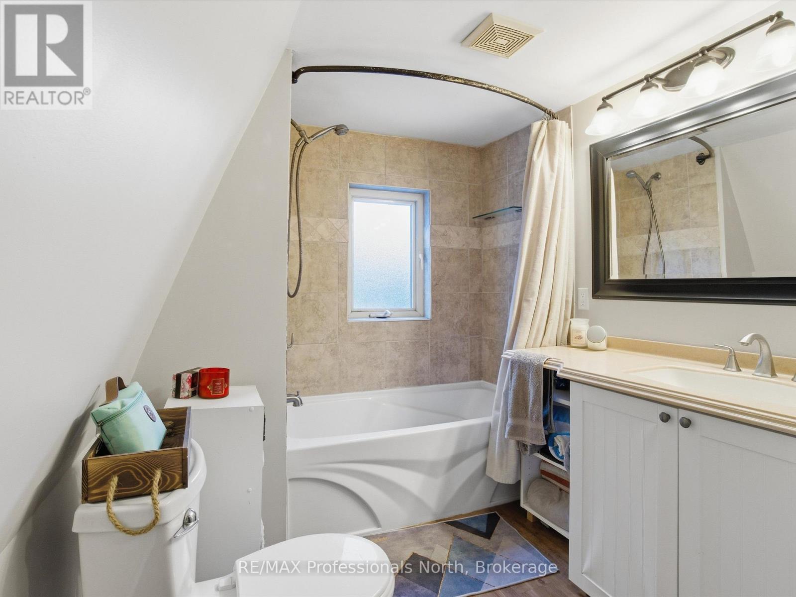 185 Muskoka Rd 10 Road, Huntsville, Ontario  P0B 1L0 - Photo 21 - X12567424