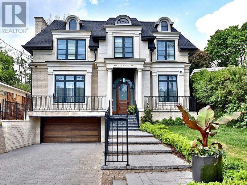 276 STRATHALLAN WOOD, Toronto, Ontario