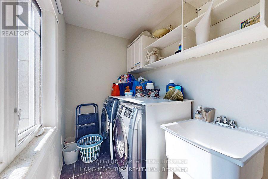 66 Woodgrove Drive, Toronto, Ontario  M1E 3J9 - Photo 20 - E12576990