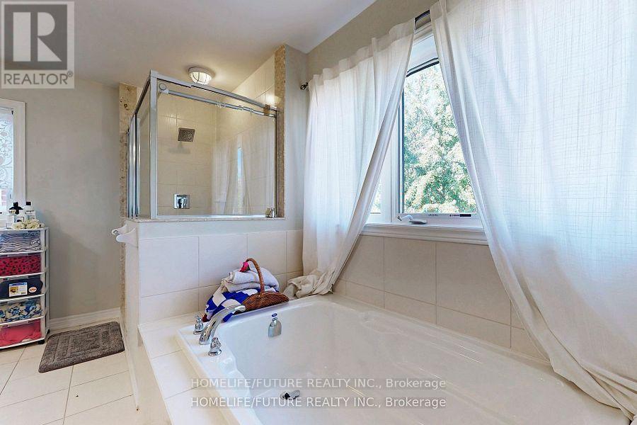 66 Woodgrove Drive, Toronto, Ontario  M1E 3J9 - Photo 19 - E12576990