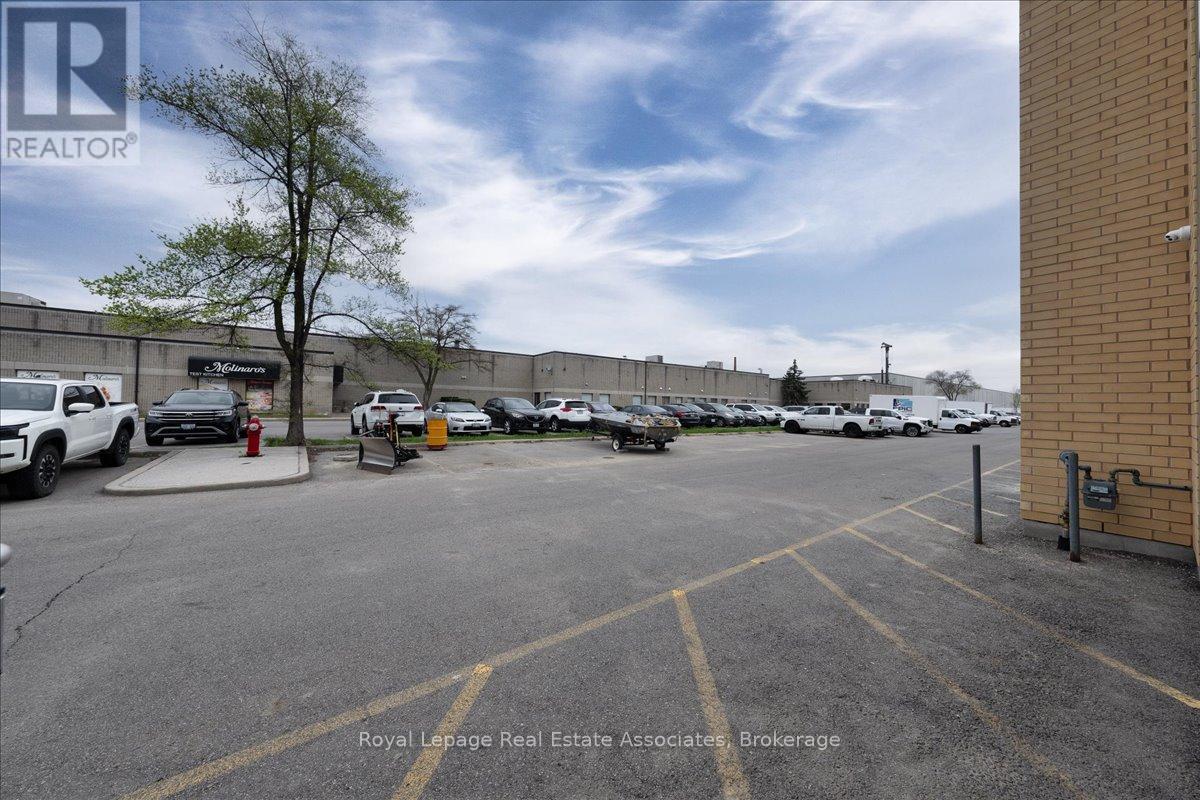 48 - 1215 Queensway E, Mississauga, Ontario  L4Y 0G4 - Photo 18 - W12155873
