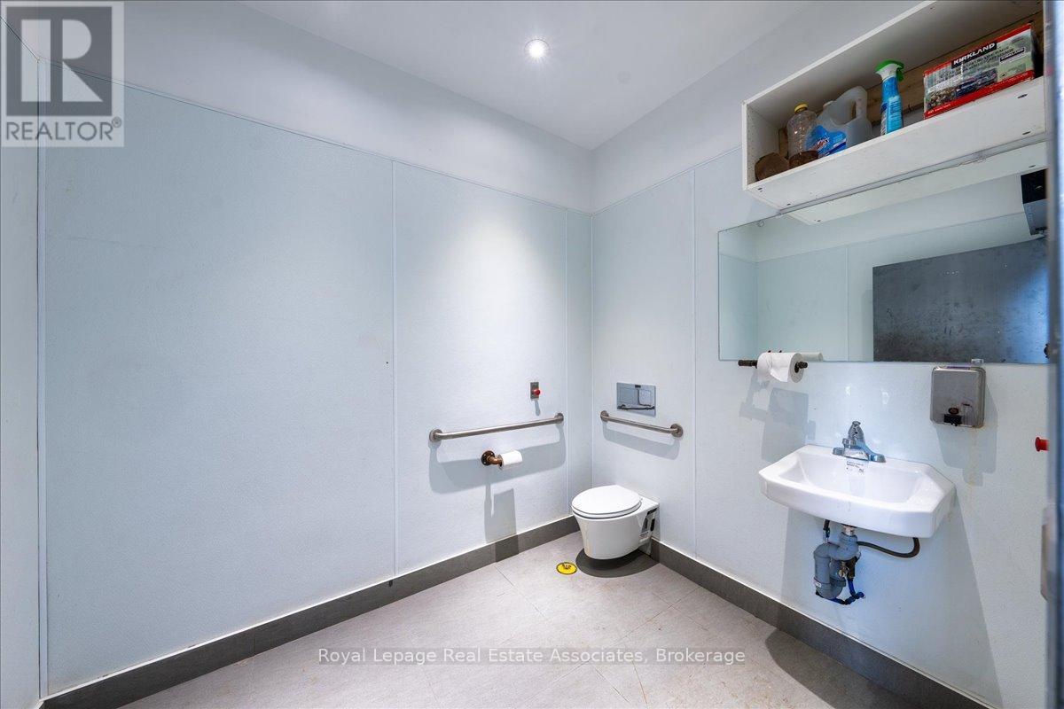 48 - 1215 Queensway E, Mississauga, Ontario  L4Y 0G4 - Photo 8 - W12155873