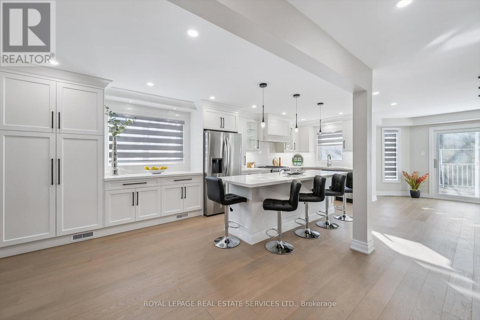 624 Farwell Crescent, Mississauga, Ontario  L5R 2A7 - Photo 7 - W12577946