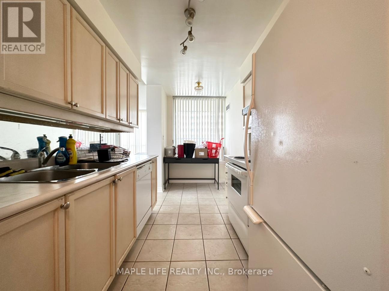 1604 - 1 Rean Drive, Toronto, Ontario  M2K 3C1 - Photo 7 - C12578066