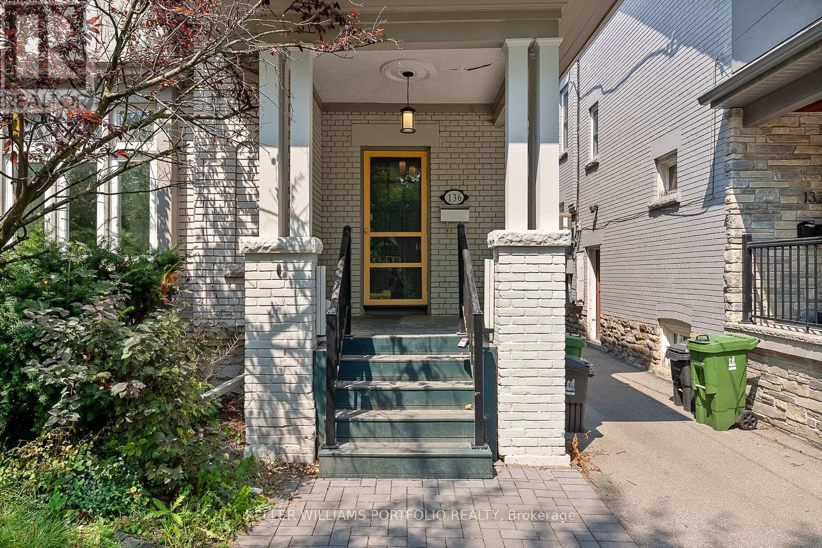 136 St Clements Avenue, Toronto, Ontario  M4R 1H2 - Photo 3 - C12578086