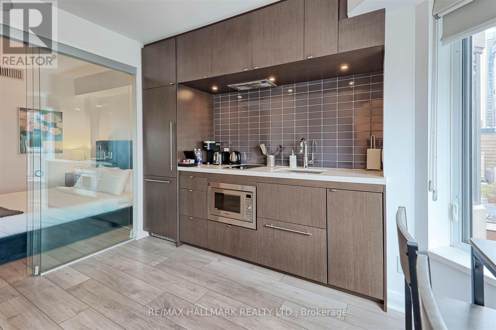 1412 - 155 Yorkville Avenue, Toronto, Ontario  M5R 0B4 - Photo 13 - C12578116