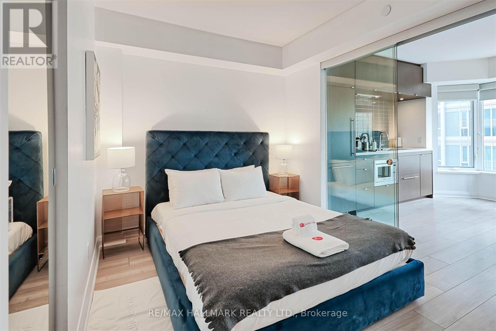 1412 - 155 Yorkville Avenue, Toronto, Ontario  M5R 0B4 - Photo 7 - C12578116