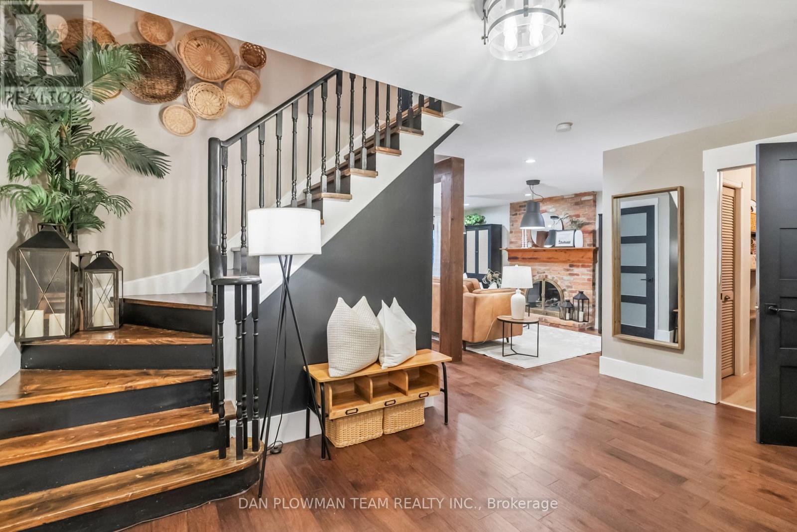 21 Woodlawn Court, Whitby, Ontario  L1N 6R4 - Photo 19 - E12578102