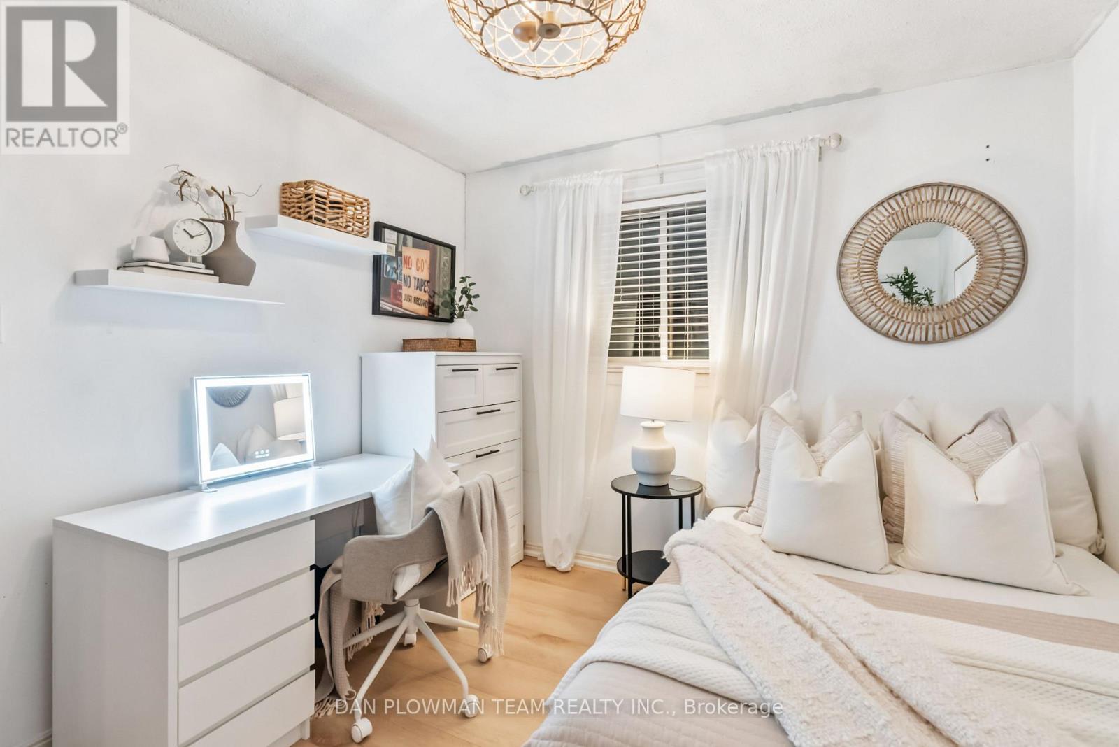 21 Woodlawn Court, Whitby, Ontario  L1N 6R4 - Photo 27 - E12578102