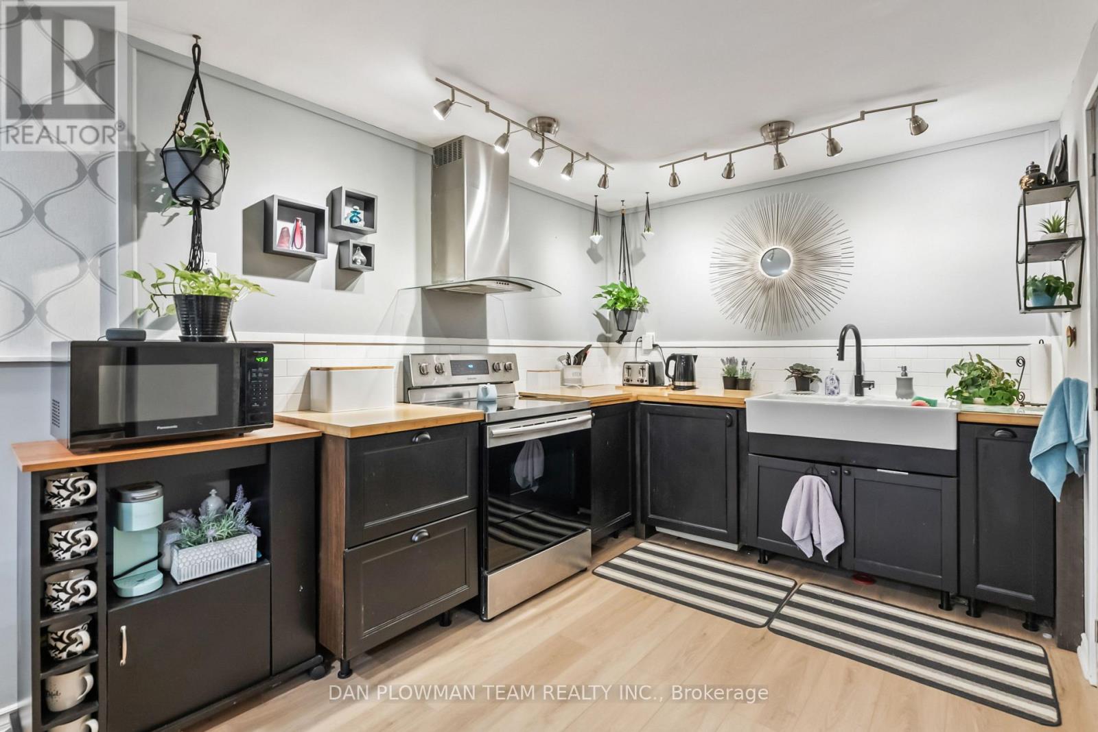 21 Woodlawn Court, Whitby, Ontario  L1N 6R4 - Photo 37 - E12578102