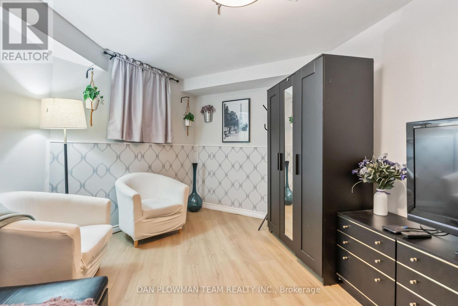 21 Woodlawn Court, Whitby, Ontario  L1N 6R4 - Photo 39 - E12578102