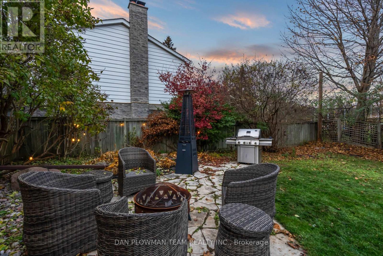 21 Woodlawn Court, Whitby, Ontario  L1N 6R4 - Photo 46 - E12578102