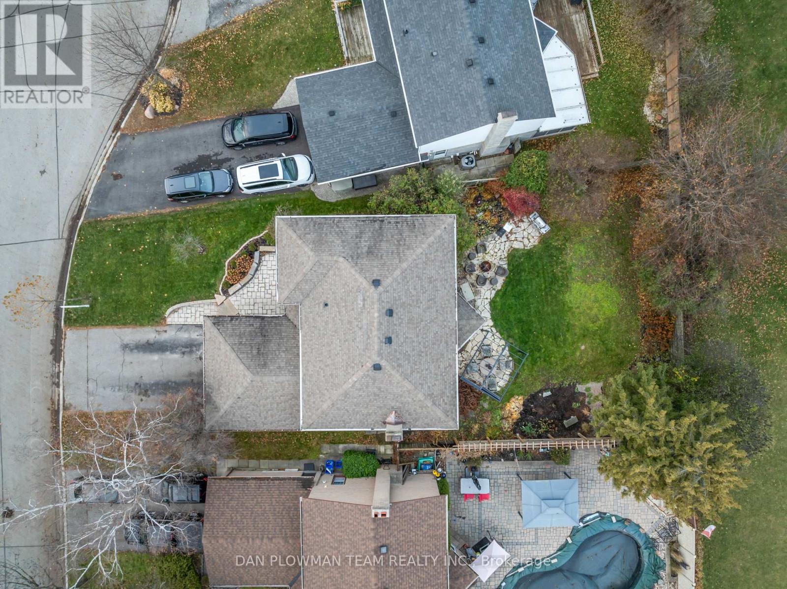 21 Woodlawn Court, Whitby, Ontario  L1N 6R4 - Photo 50 - E12578102