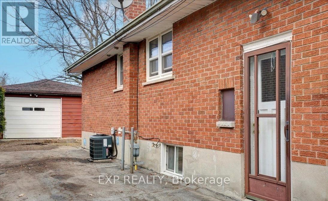 Basement - 430 Ridgeway Avenue, Oshawa, Ontario  L1J 2V7 - Photo 2 - E12578160