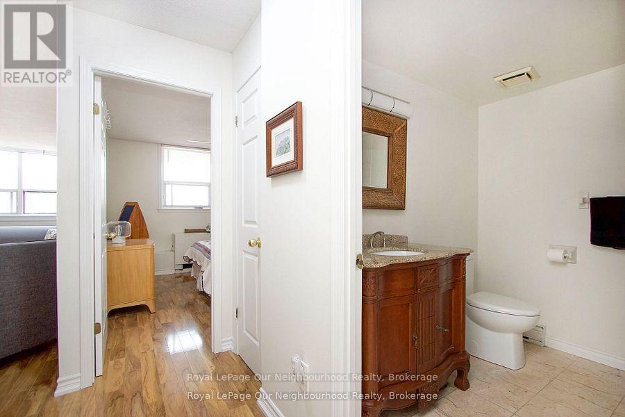 203 - 80 Athol Street E, Oshawa, Ontario  L1H 8B7 - Photo 4 - E12578230